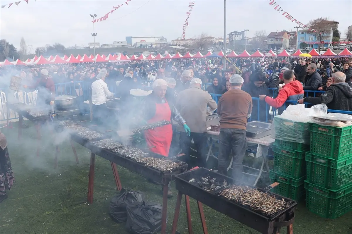 Tekirdağ'da düzenlenen 1. Hamsi ve Mıhlama Festivali, hamsi ve mıhlama