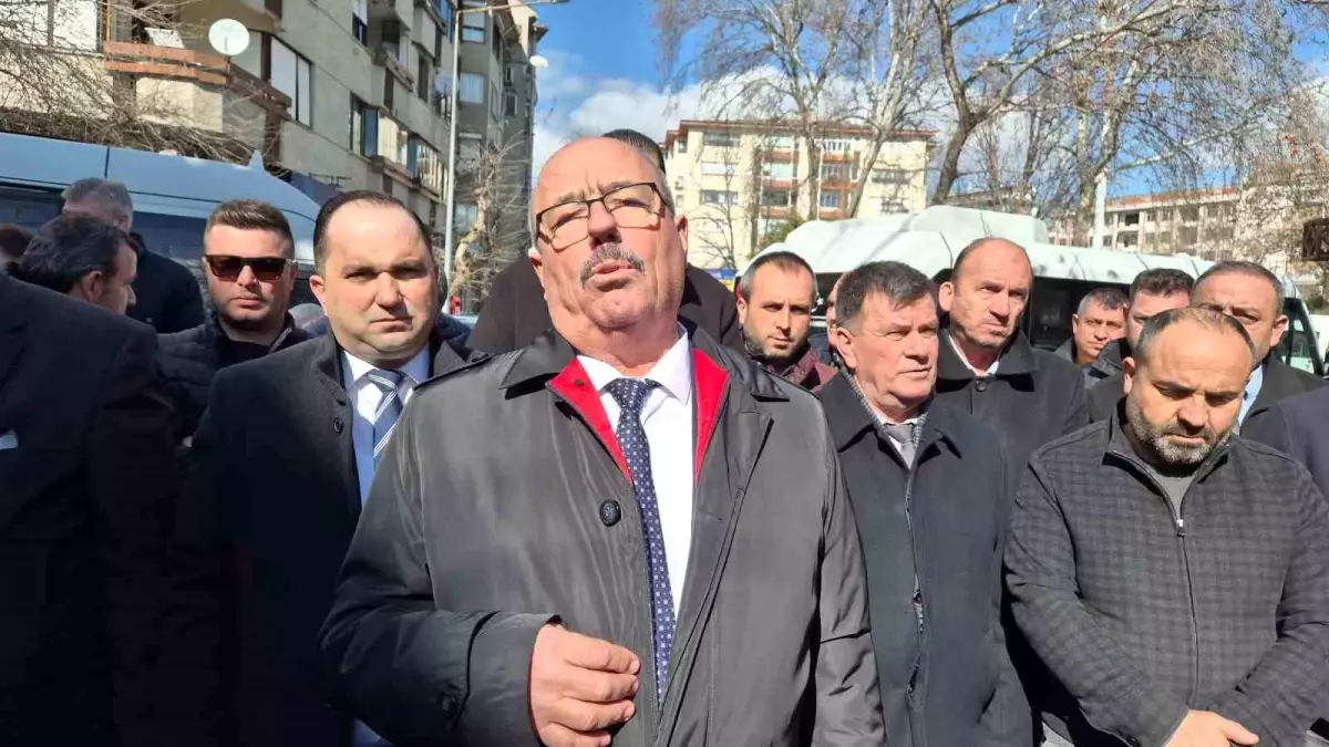Tekirdağ'da 11 ilçenin şoförler odası başkanları, Büyükşehir Belediyesi'nin alınan yazılı