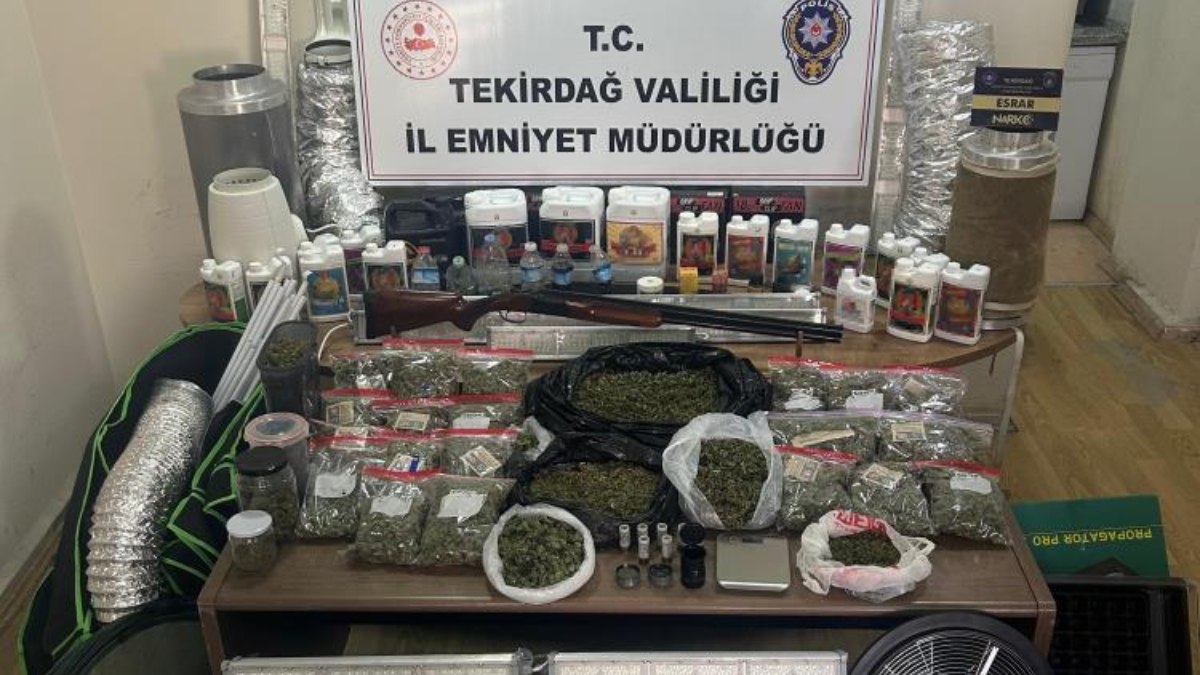 Tekirdağ'da gerçekleştirilen kapsamlı uyuşturucu operasyonunda 4 kilogram esrar ele geçirildi.