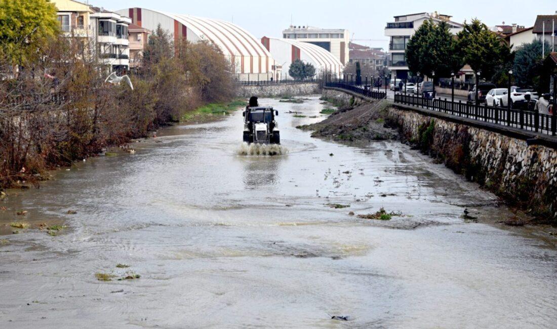 Yalova Belediyesi, çevre temizliği ve sağlığını ön planda tutarak çalışmalarına