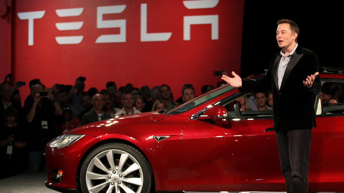 Elektrikli araç devi Tesla, 2025'e düşen satışlarla başladı. Cybertruck'ın piyasaya
