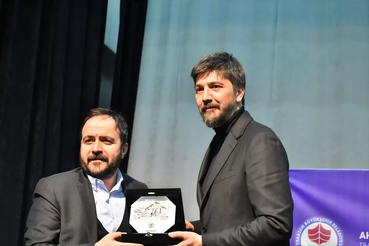 Tolga Zengin, Uğurcan Çakır'ı övgü dolu sözlerle değerlendiriyor. Trabzonspor'un güncel