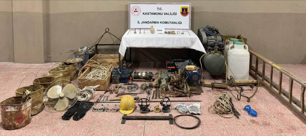 Tosya'da İzinsiz Kazı Operasyonu: 6 Kişi Yakalandı