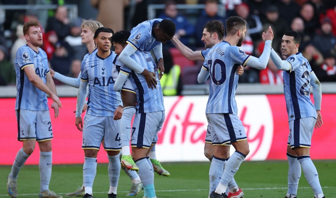 Tottenham, Brentford'u 2-0 mağlup ederek 7 maçlık hasrete son verdi.