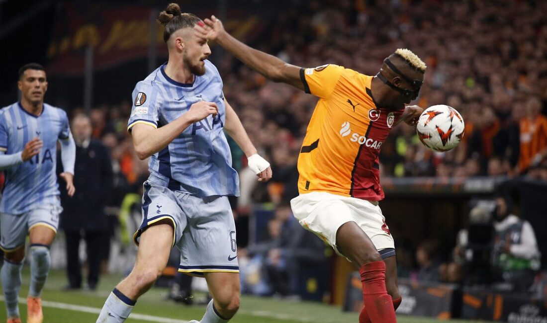 Tottenham'da Radu Dragusin, antrenman sırasında sakatlandı. Bu beklenmedik durum, takımın
