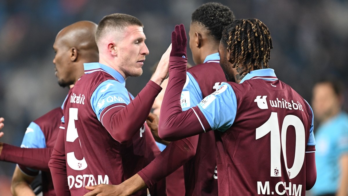 Trabzonspor, Eyüpspor karşısında 1-0'lık galibiyetle sahadan ayrıldı. Maçın öne çıkan