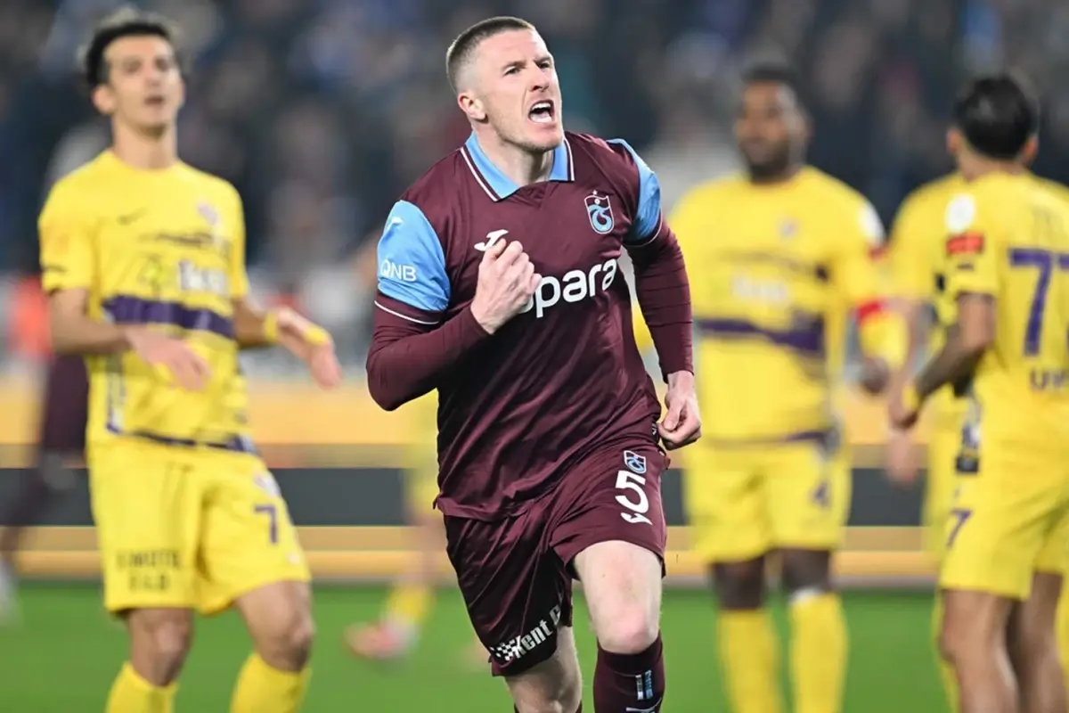 Trabzonspor, Eyüpspor'u 1-0 yenerek galibiyet serisini sürdürdü. Bu zorlu mücadelenin