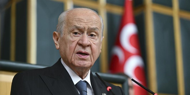 Tuncer Bakırhan, MHP Genel Başkanı Devlet Bahçeli'yi hastanede ziyaret ederek
