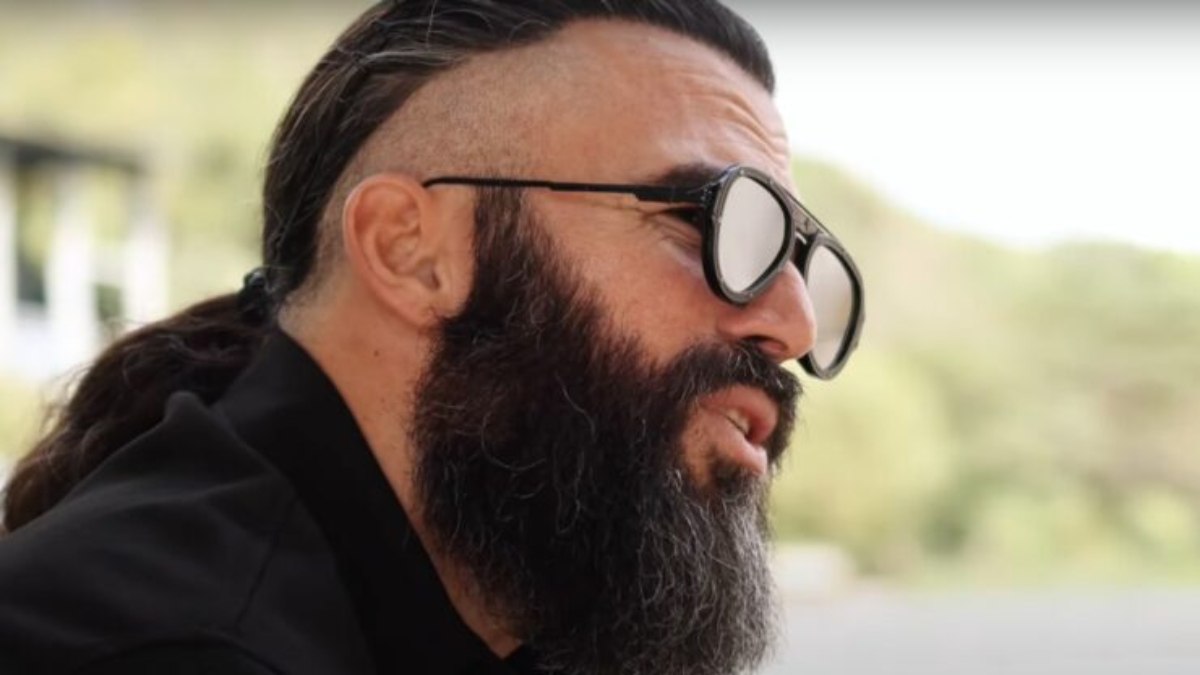 Turabi Çamkıran'ın 'Wine Me Dine Me' şarkısı, sözleri ve melodisiyle
