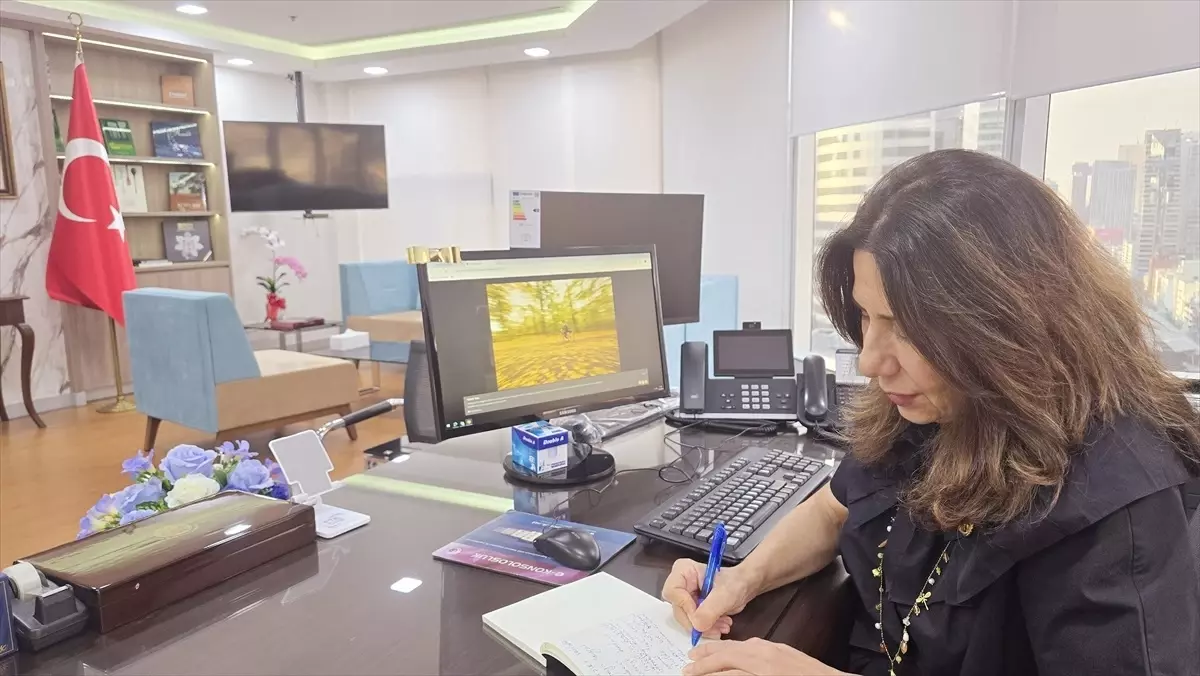 Türkiye'nin Bangkok Büyükelçisi Serap Ersoy, Yılın Kareleri oylamasına katılarak uluslararası