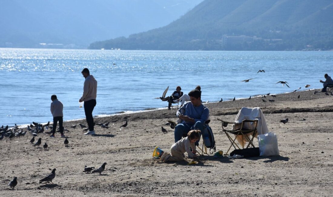 Türkiye'nin gözde tatil beldelerinde sonbaharın büyüsünü keşfedin! Doğanın renk cümbüşü,