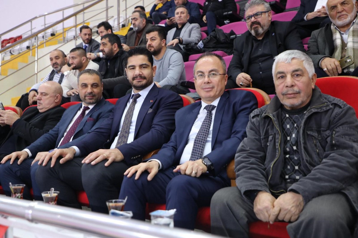 U23 Serbest Türkiye Güreş Şampiyonası Sivas'ta Devam Ediyor