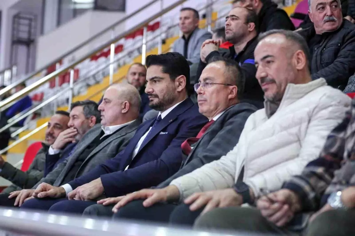 U23 Serbest Türkiye Güreş Şampiyonası'nın ilk günü sonuçlarıyla karşınızdayız. Güreş