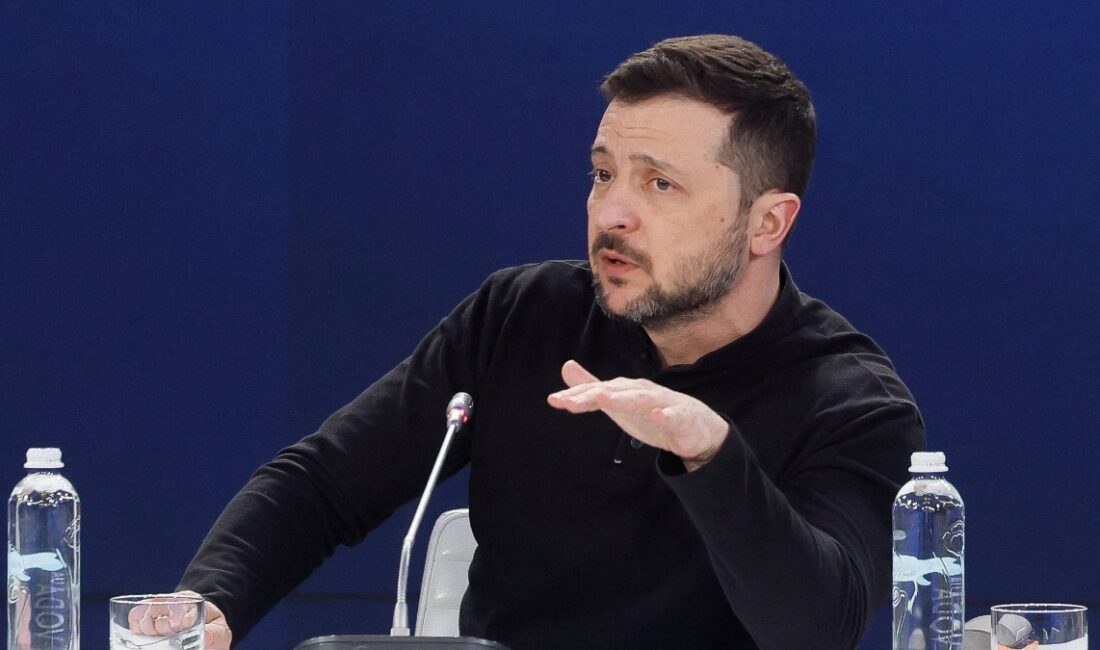 Ukrayna Devlet Başkanı Vladimir Zelensky, "Ukrayna'ya Destek" başlıklı memleketler arası