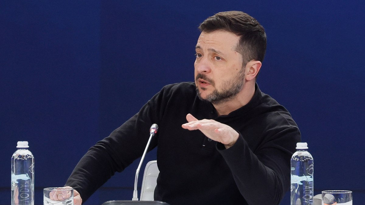 Ukrayna Devlet Başkanı Vladimir Zelensky, "Ukrayna'ya Destek" başlıklı memleketler arası