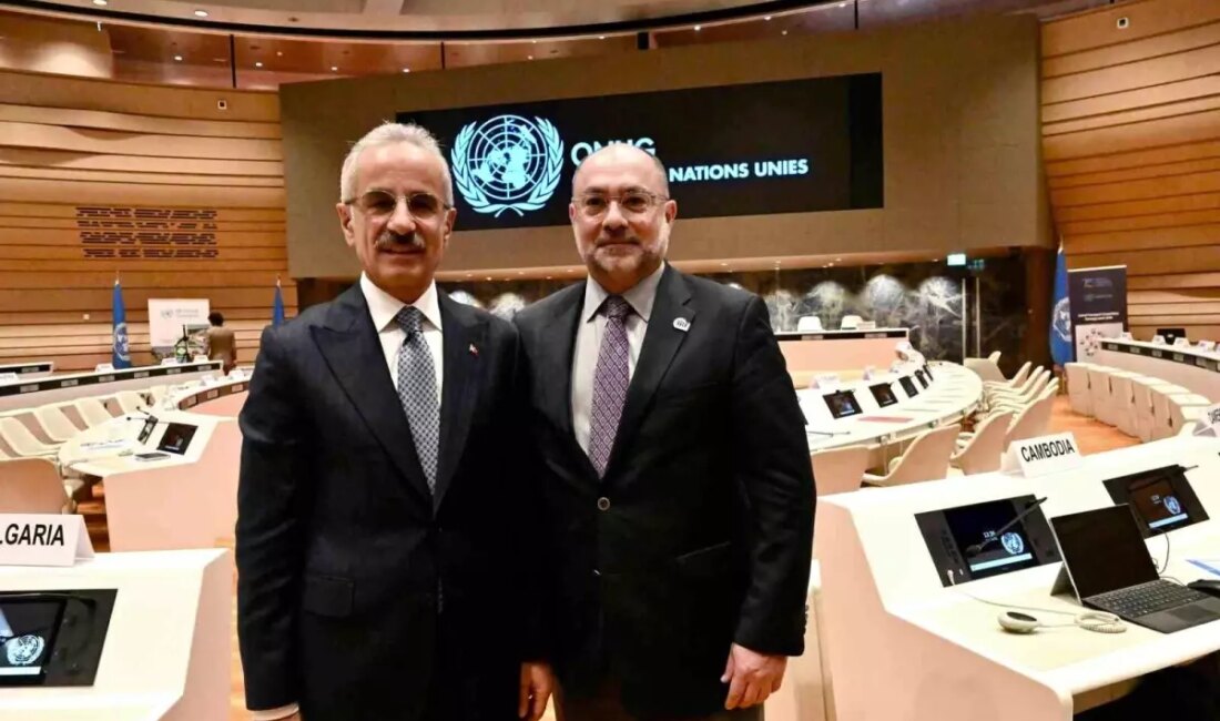 Ulaştırma ve Altyapı Bakanı Abdulkadir Uraloğlu, Cenevre'deki ulaşım toplantılarında küresel