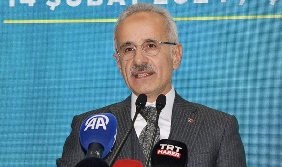 Ulaştırma ve Altyapı Bakanı Uraloğlu, dış ticaret rakamlarını açıkladı. Türkiye'nin