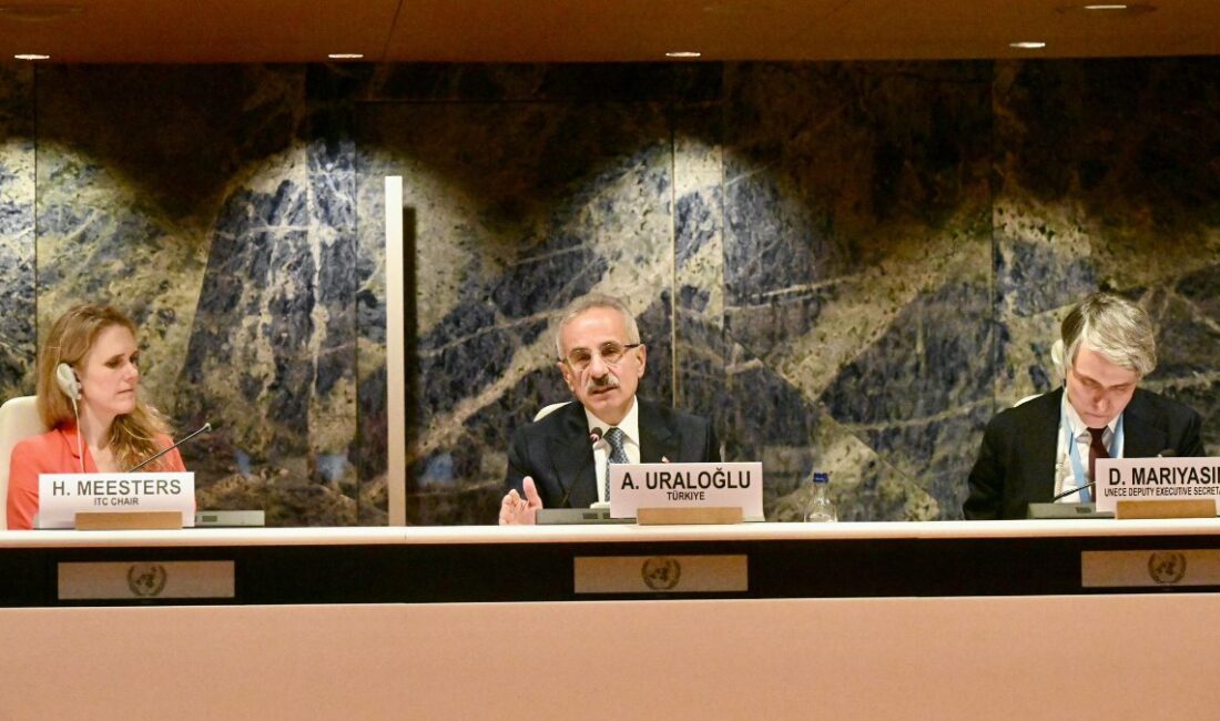 Ulaştırma ve Altyapı Bakanı Uraloğlu, ulaşımın geleceği hakkında önemli değerlendirmelerde