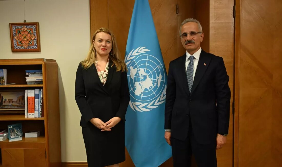Ulaştırma ve Altyapı Bakanı Uraloğlu, Cenevre'de gerçekleştirilen ikili görüşmelerde ulaşım
