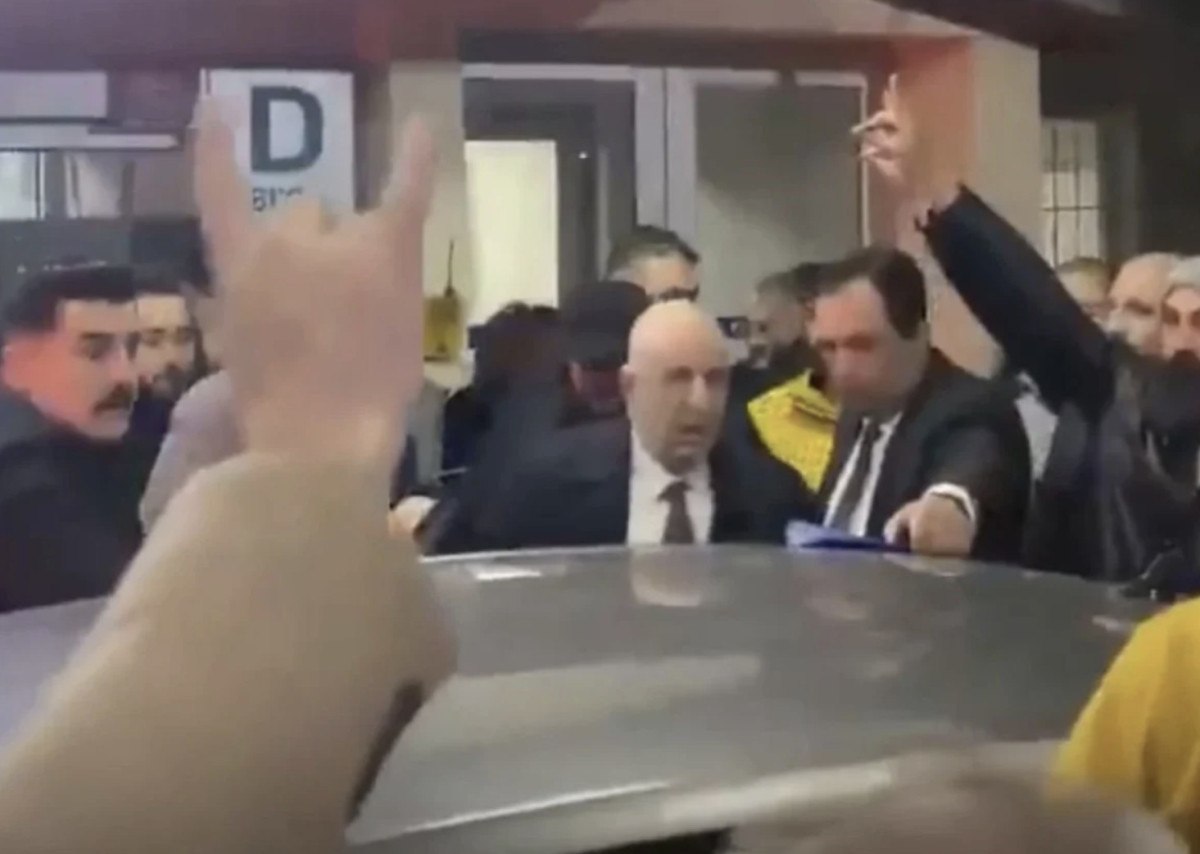 Ümit Özdağ'ın Tutukluluğu ve Siyasi Gelişmeler