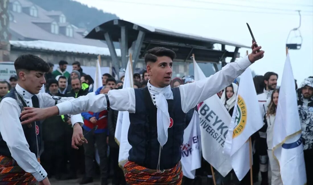 Üniversiteler Arası Kış Sporları Oyunları'nın açılış töreni, Erzurum'da coşkuyla gerçekleşti.
