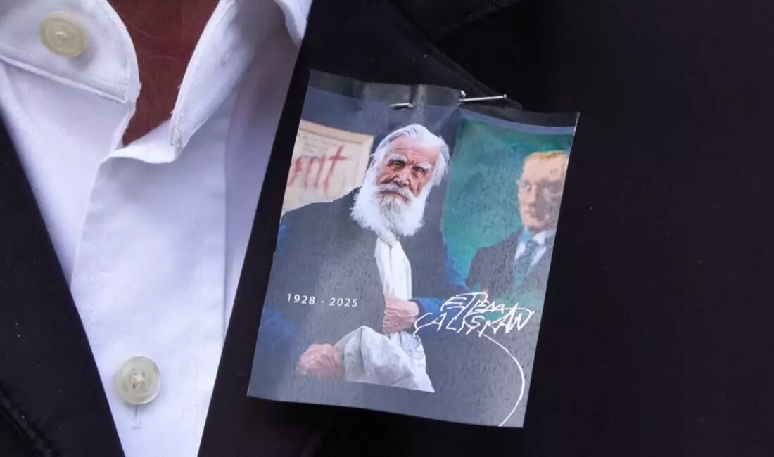Ünlü kaligrafi sanatçısı Etem Çalışkan, zarif eserleri ve sanat dünyasına