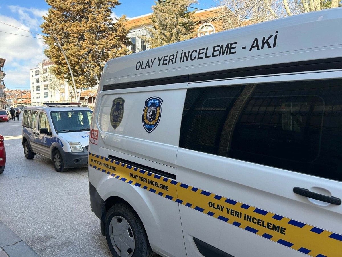 Uşak'ta Oğul Babayı Bıçaklayarak Öldürdü