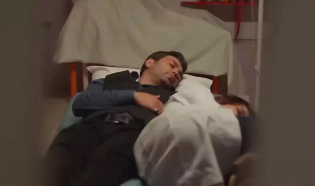 Uzak Şehir dizisinin 13. bölümünde Alya ve Cihan arasındaki duygusal