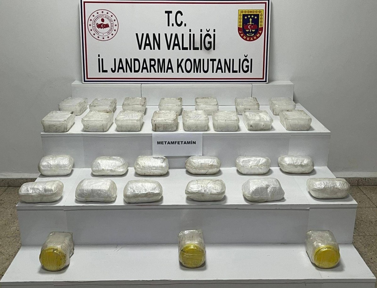 DHA Zehir Tacirleriyle Mücadele Sürüyor