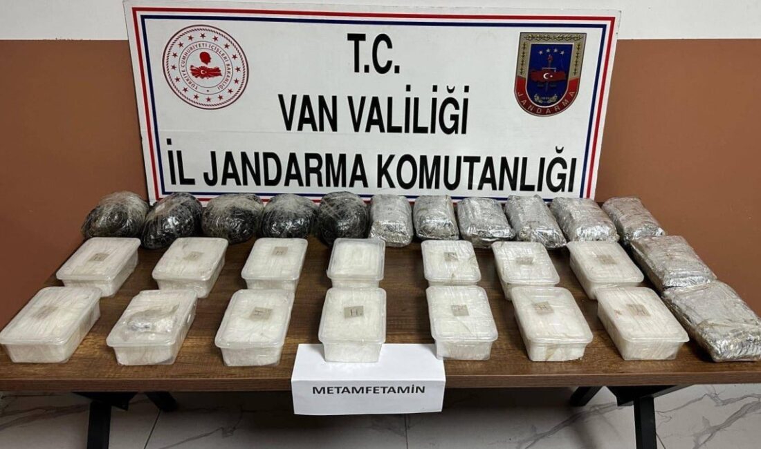 Van'da gerçekleştirilen uyuşturucu operasyonlarında 73 şüpheli hakkında işlem yapıldı. Detaylar
