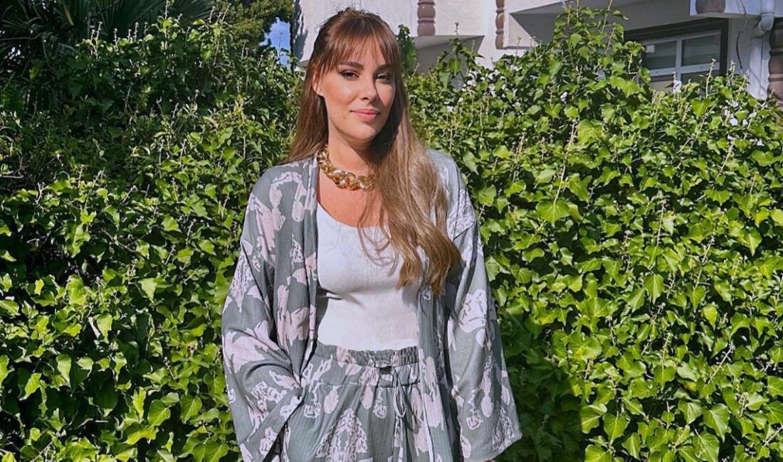 Ferdi Tayfur'un Vasiyet tartışmaları sürerken Tuğçe Tayfur'dan memnun aile pozu