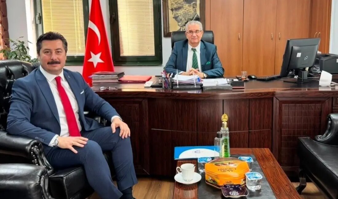 Yenişehir Belediye Başkanı Ercan Özel, Bursa Vali Yardımcısı Hulusi Doğan