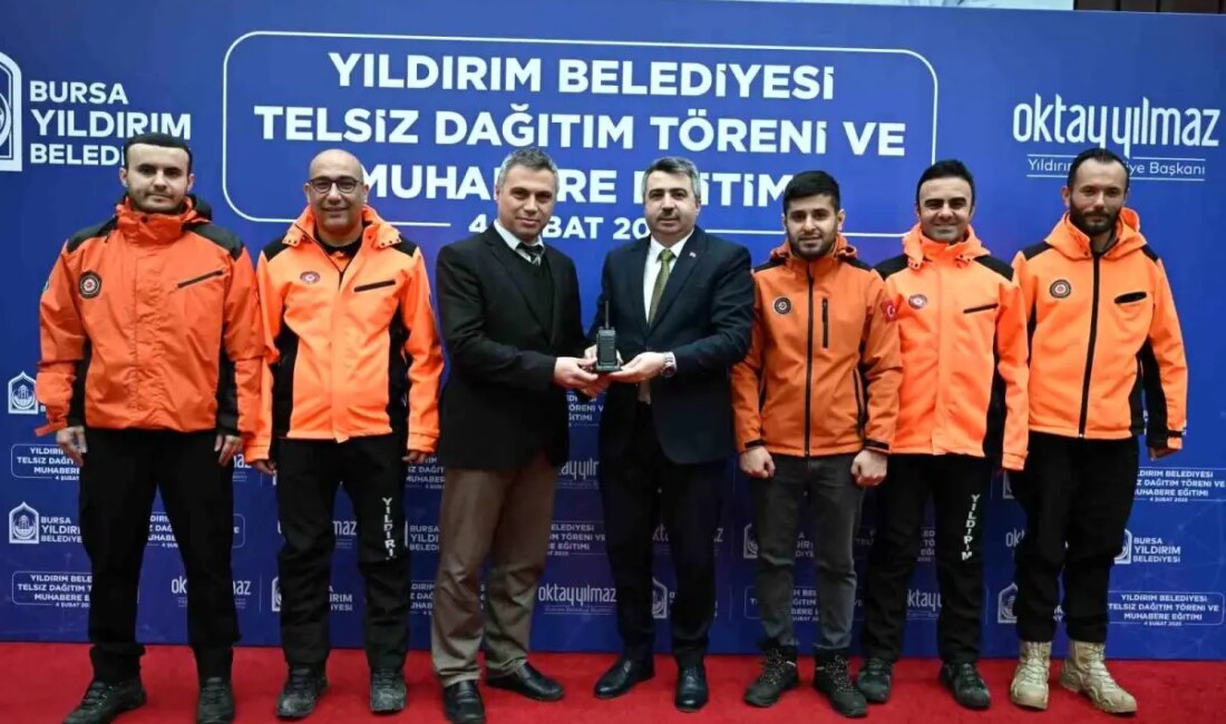Yıldırım Belediyesi, telsiz dağıtım töreni ve muhabere eğitimi ile iletişim
