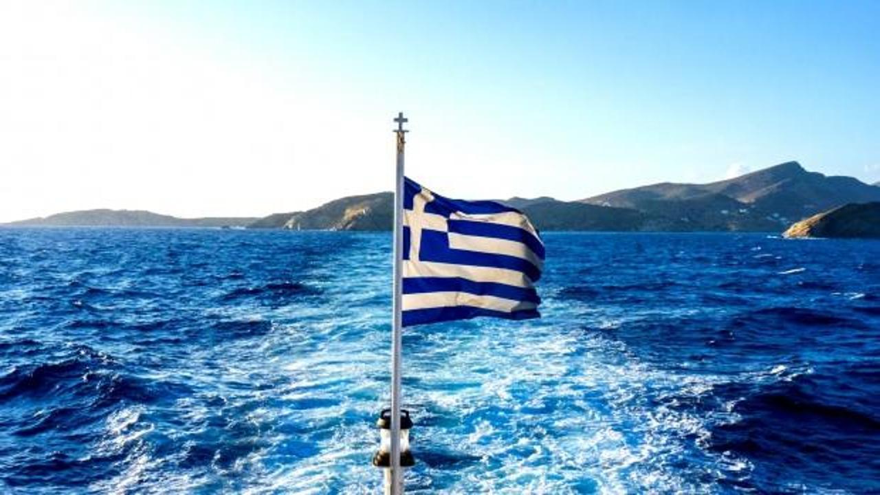 Yunanistan'ın Santorini Adası'nda olağanüstü hal ilan edildi. Bu durum, artan