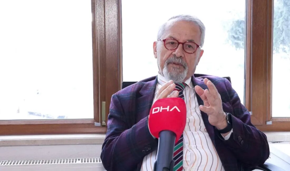 Yunanistan'ın Santorini Adası'nda meydana gelen depremler, hem yerel halk hem