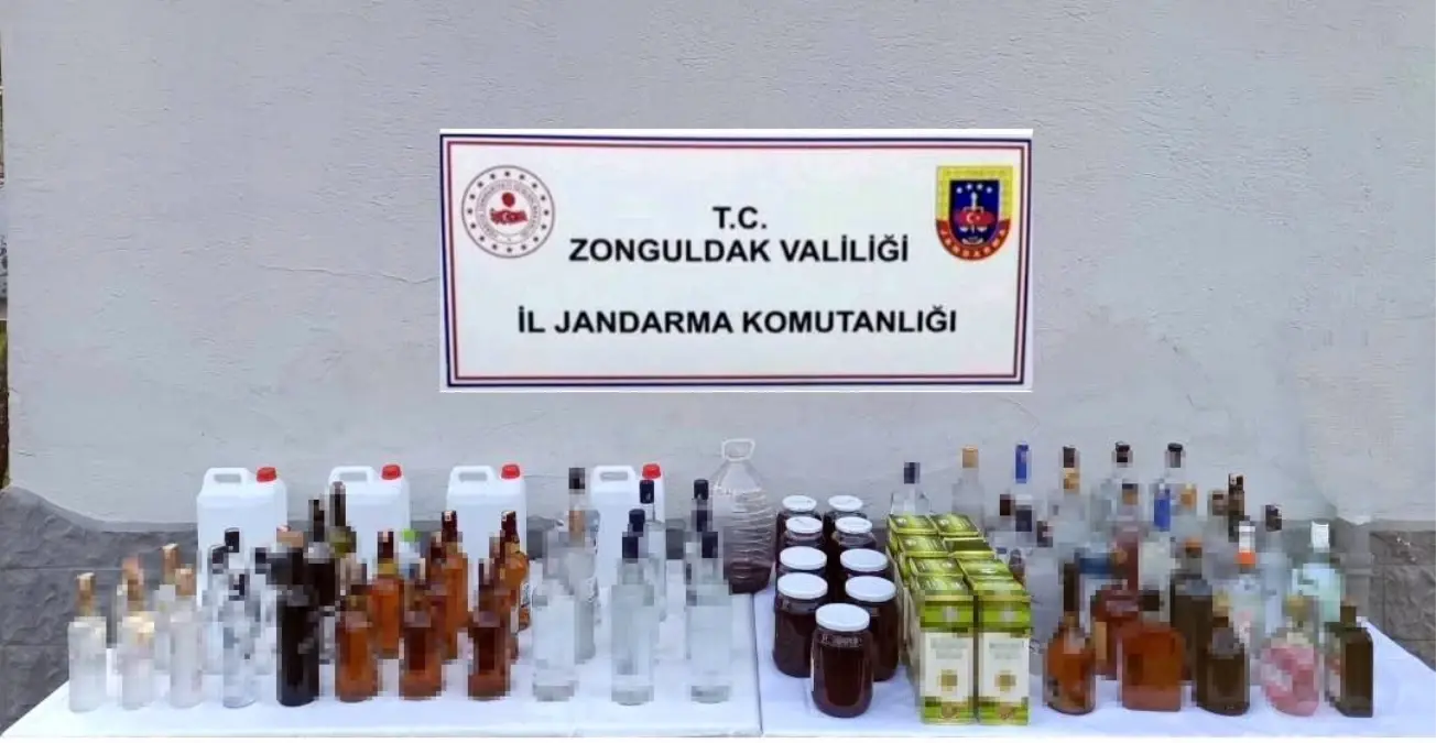 Zonguldak'ta gerçekleştirilen sahte alkol operasyonunda büyük miktarda sahte içki ele