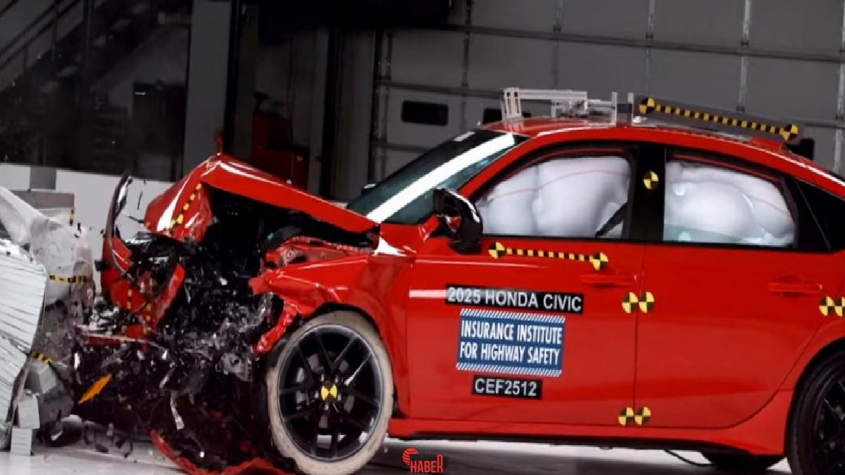 Honda'nın tanınan modeli Civic, 2025 versiyonuyla güvenlik testlerinden muvaffakiyetle geçti.