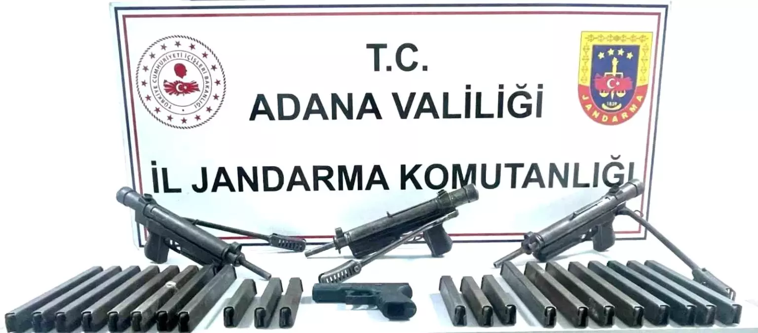 Adana'da düzenlenen operasyonda 4 tabanca ele geçirildi, 2 kişi gözaltına