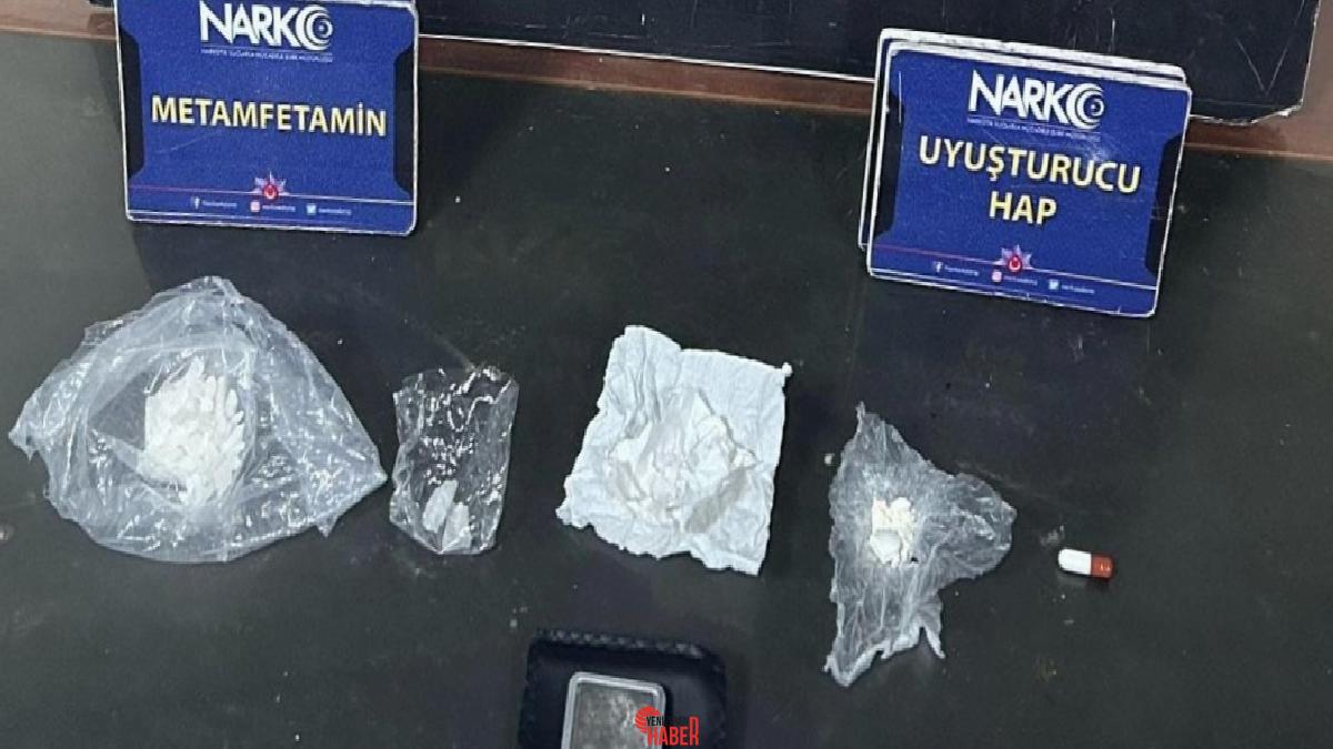Adana'da narkotik polisleri, sokakta yaptığı çalışmalarda 57 torbacıyı yakalarken 11