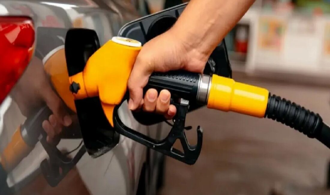 Brent petrol fiyatlarında dalgalanma sürerken, akaryakıt ve motorin fiyatları da