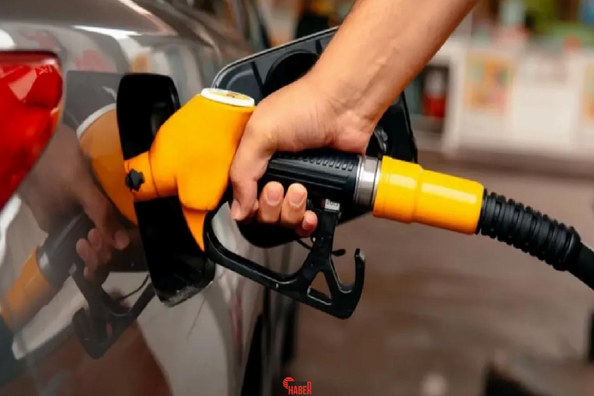 Brent petrol fiyatlarında dalgalanma sürerken, akaryakıt ve motorin fiyatları da
