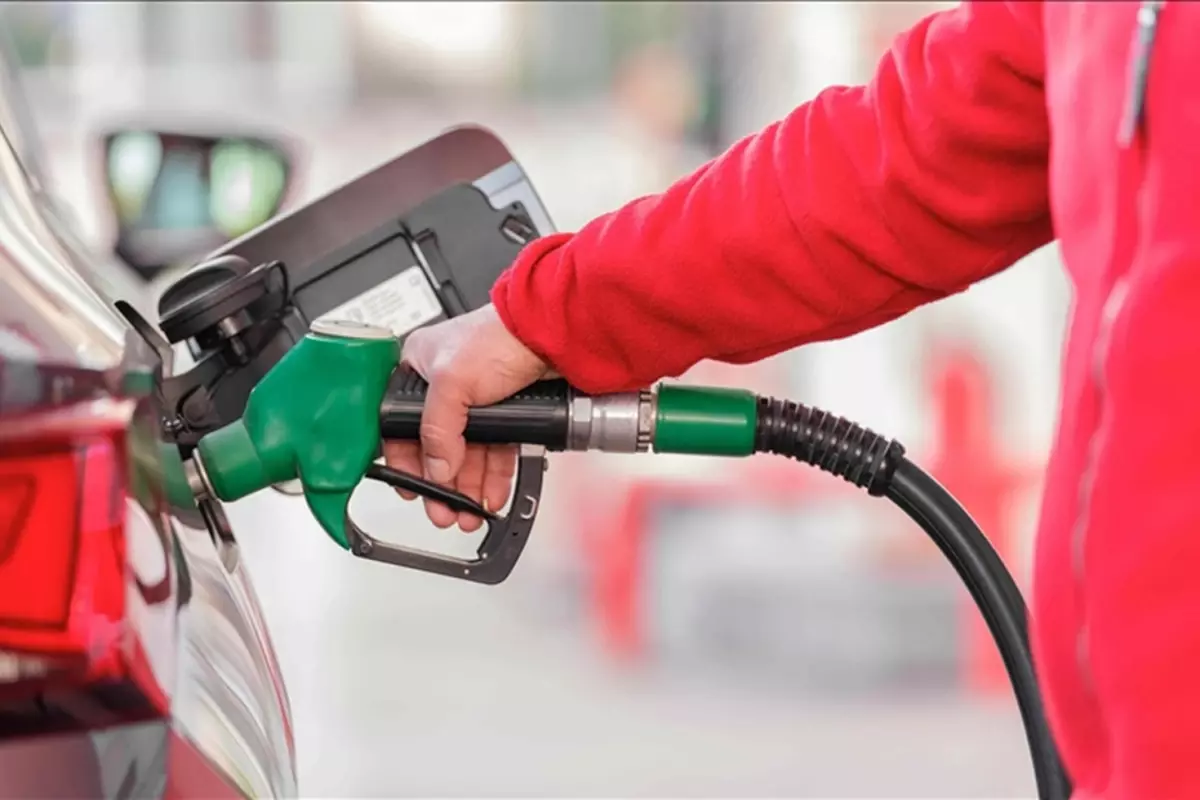 Brent petrol fiyatlarındaki dalgalanma ile döviz kurundaki hareketlilik akaryakıt fiyatlarını