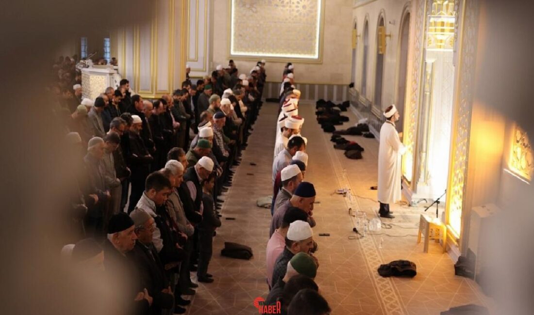 Türkiye'de il müftülükleri bünyesinde hizmet sunan ‘Alo 190 Dini Soruları