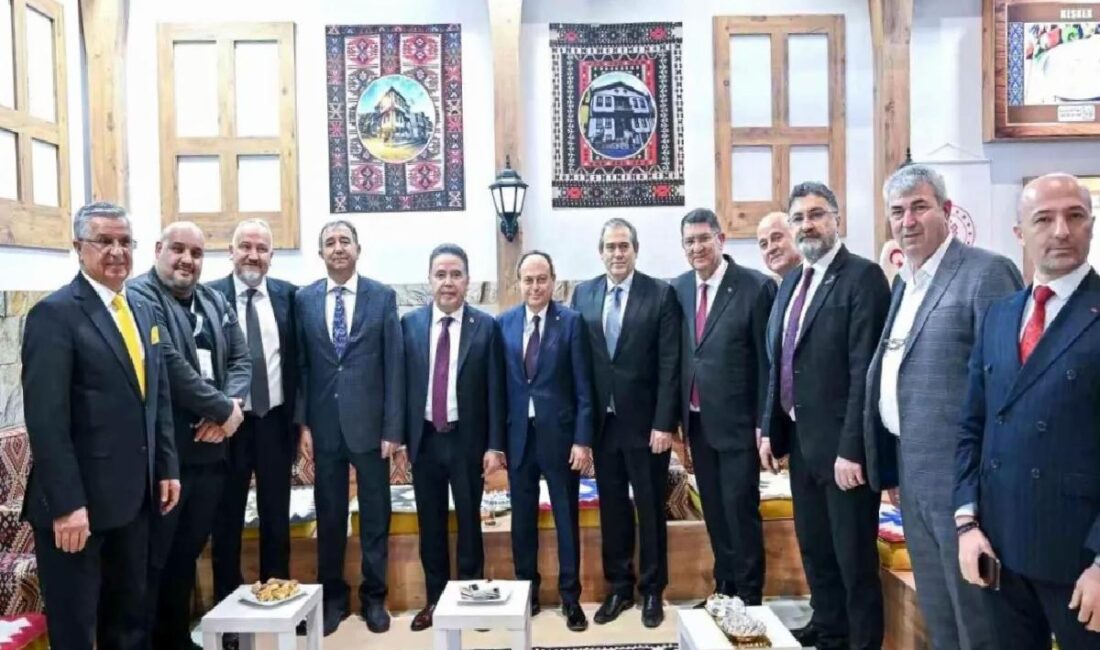 Antalya Büyükşehir Belediye Başkanı Muhittin Böcek, ITB Berlin Fuarı'nda Antalya'nın