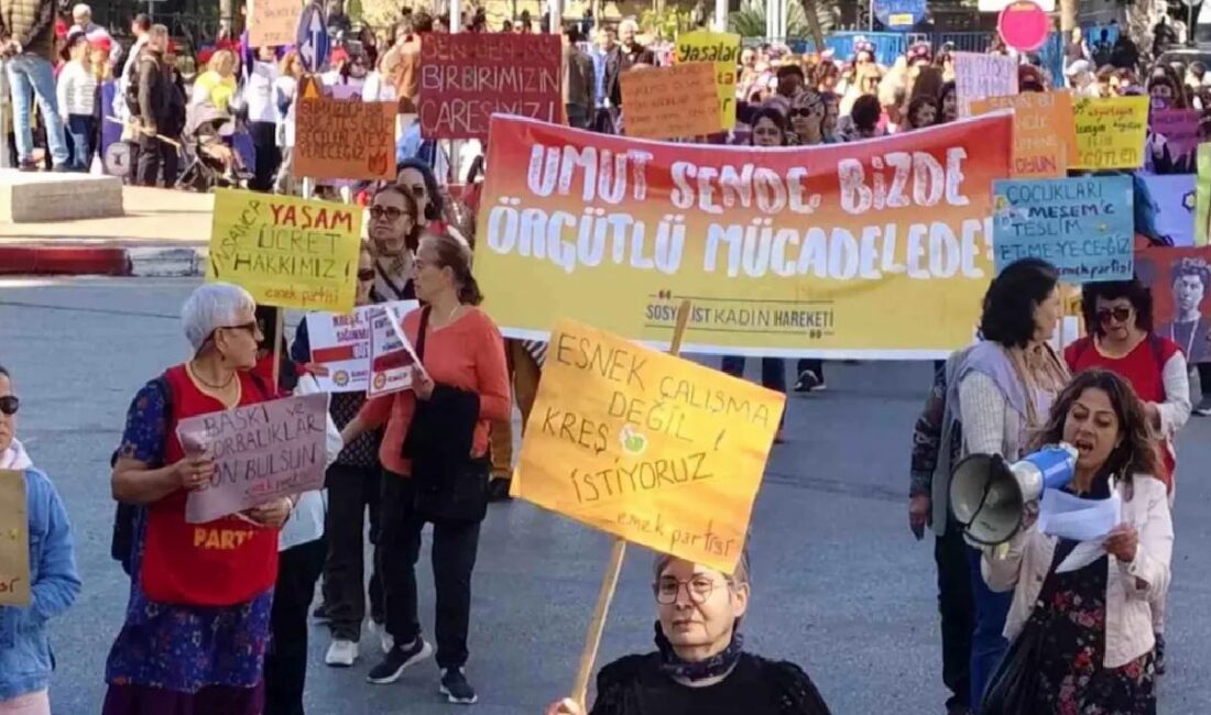 Bayana yönelik şiddete dikkat çekmek için Antalya'da bayanlar pankartlarla yürüdü.