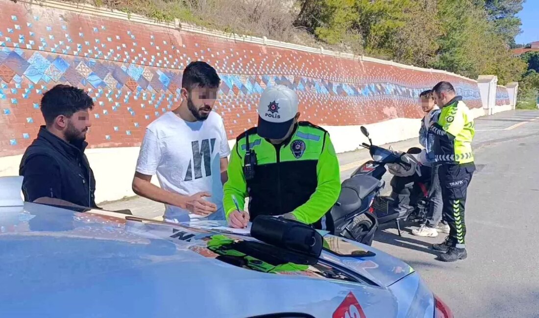 Antalya'da kimlik sahtekarlığı tespit edilen şoföre 38 bin 347 TL