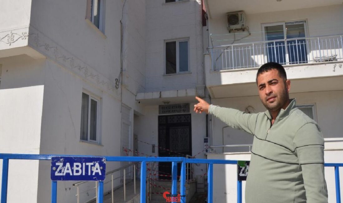 Mühürlenen 2 katlı binadan tahliye edilenler, dairelerinden sırf acil gereksinimleri