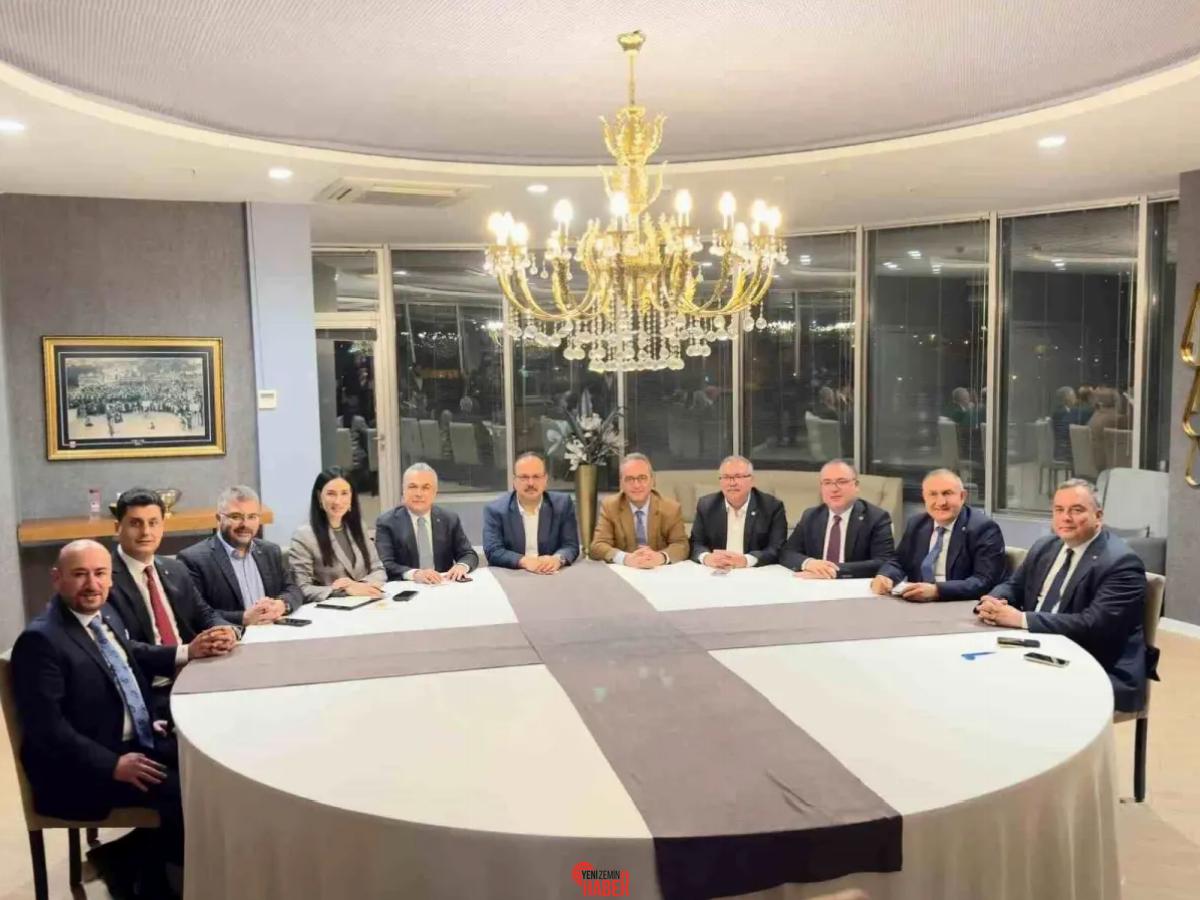 Aydın'da basına kapalı düzenlenen 'Birlik Yemeği' ile milletvekilleri lobiyi güçlendirme