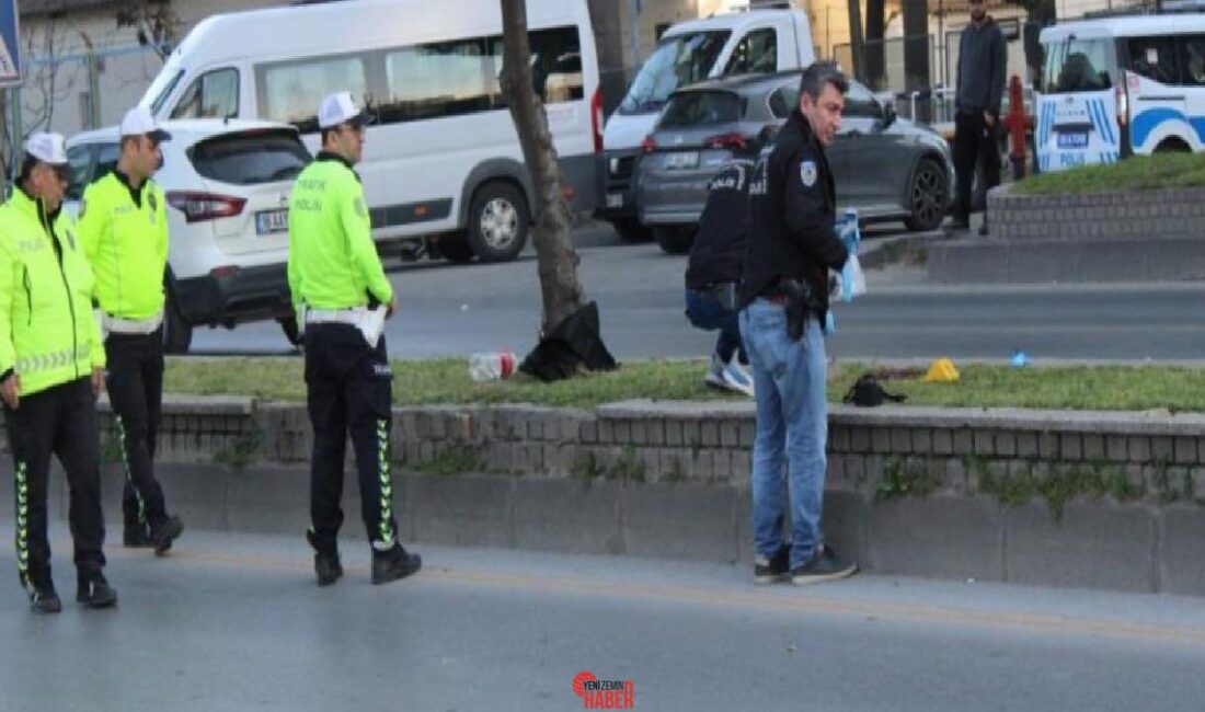Efeler ilçesinde yolun karşısına geçmek isterken arabanın çarptığı yaşlı bayan