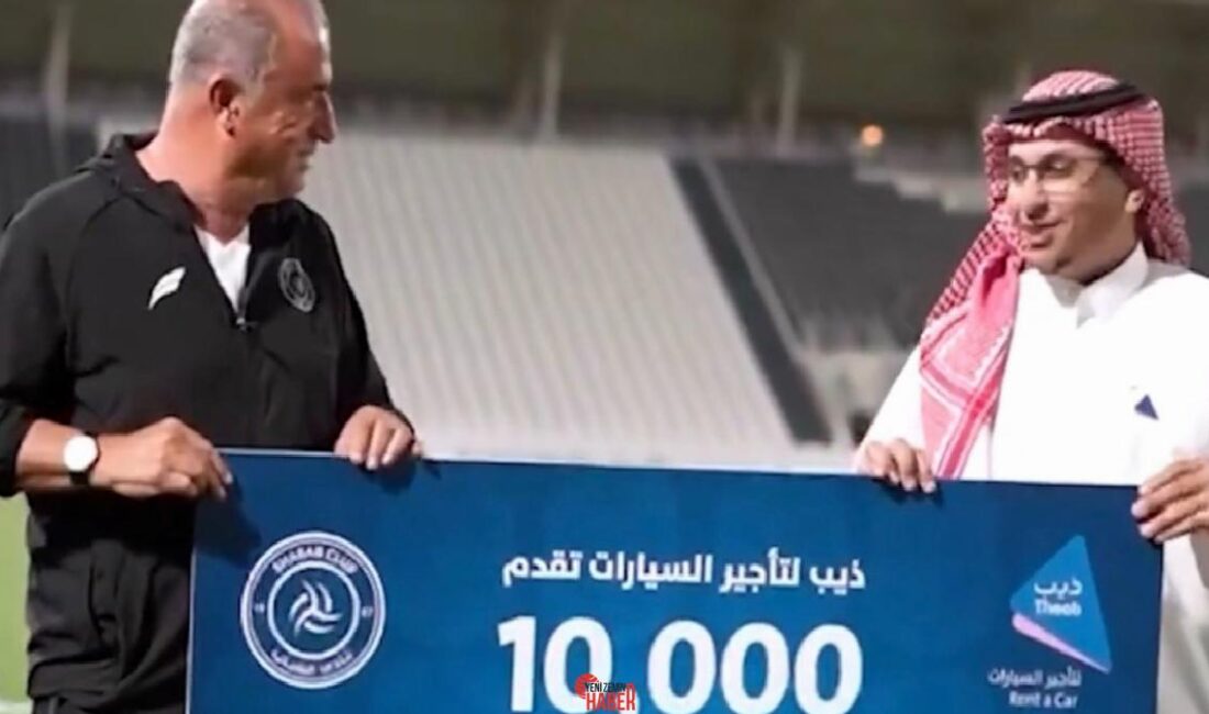 Suudi Arabistan Ligi'nde ayın teknik direktörü seçilen Fatih Terim, ödülünü